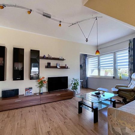Apartment Rotes Haus Kröslin Dış mekan fotoğraf